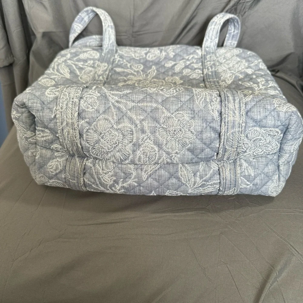 VERA BRADLEY ICONIC VERA TOTE PARK LACE - Picture 4 of 8
